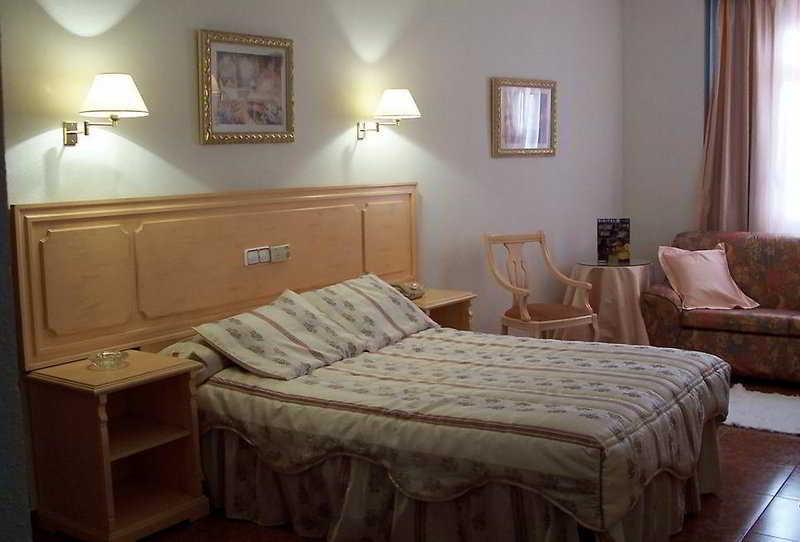 Victoria 3* Linares (Jaen)